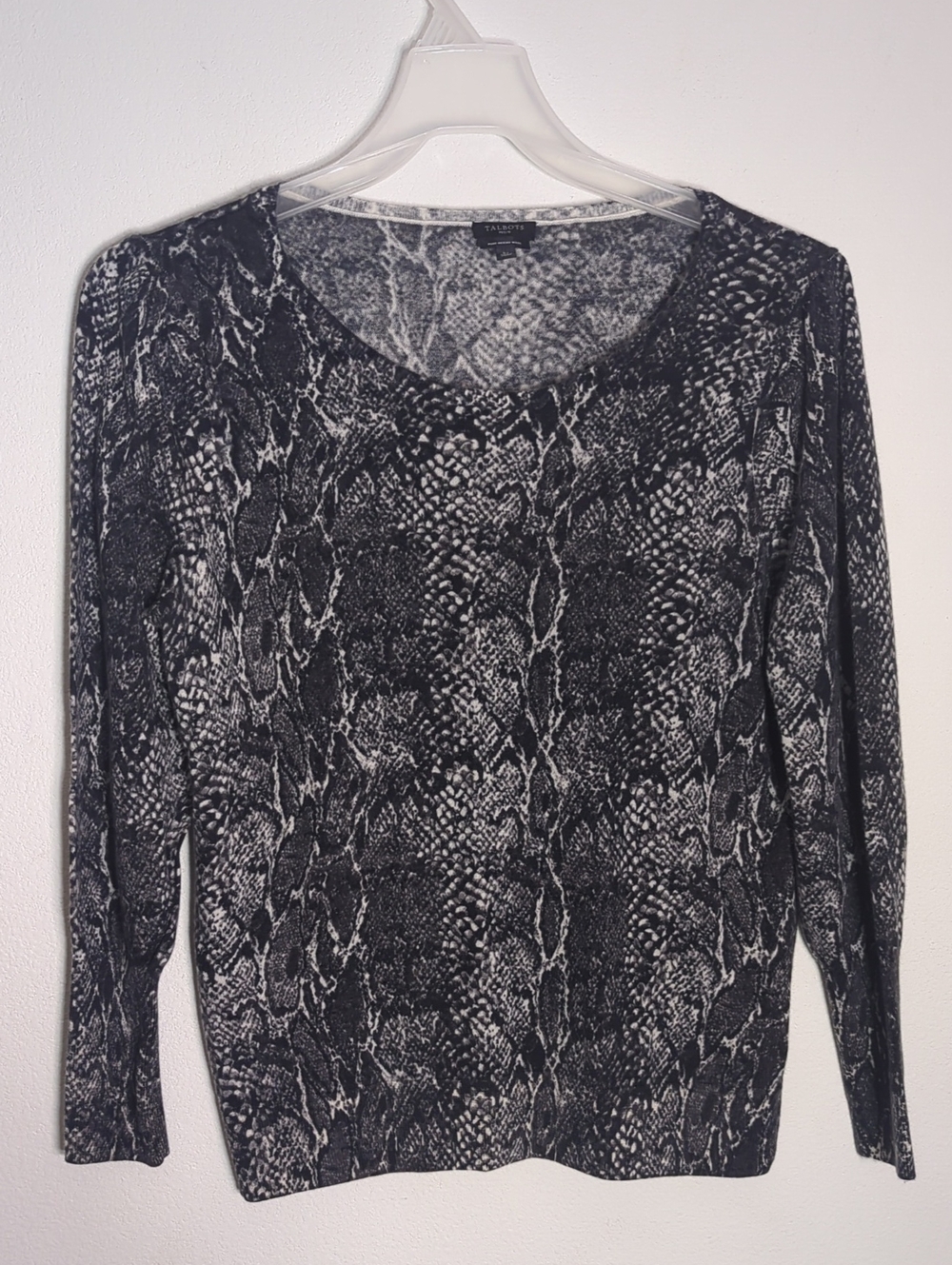 Talbots Womens Sweater 100% Merino Wool Snakeskin Python Grey Quiet Luxury LP